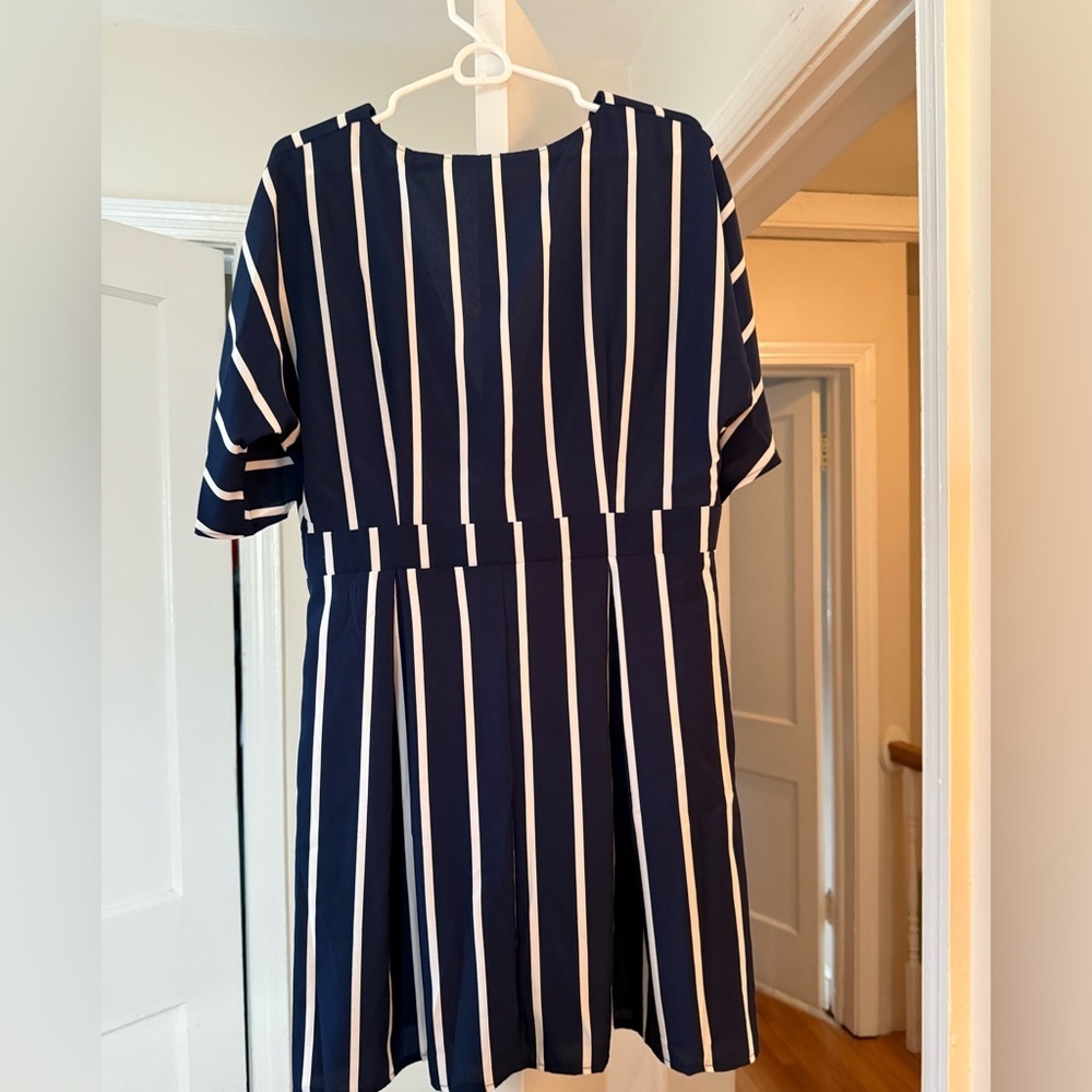 EUC Large striped dress - Picture 2 of 2